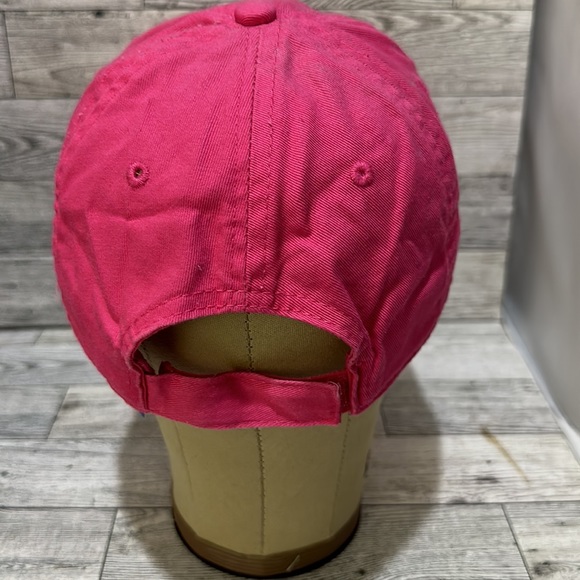 Brooklyn women’s pink distressed baseball hat - Picture 4 of 6